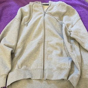 (New) Brandy Melville Hoodie oversized
